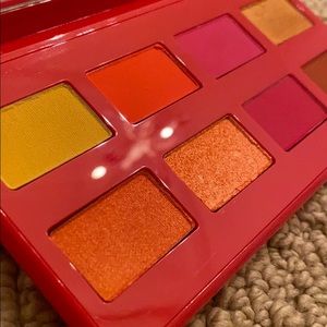 Artist contour “Caliente” palette- Brand new!